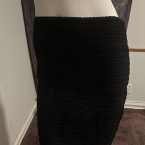Forever 21 Stretchy Texture Black pull-on pencil skirt, size XL